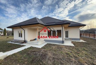 Casă cu 4 camere cu Teren 1003 Mp în Brebu - 3