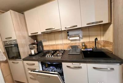 Apartament cu 4 camere decomandat, mobilat în Central - 2