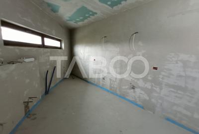 Casa 5 camere 250 mp cu incalzire in pardosea zona Tineretului Sibiu - 17