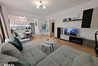 Apartament cu 3 camere, mobilat în Tractorul