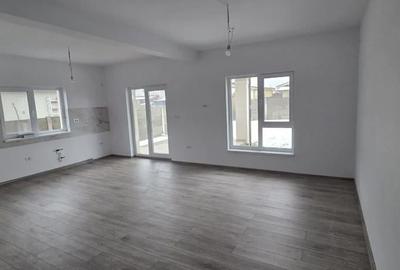 Casă cu Teren 310 Mp în Central - 7
