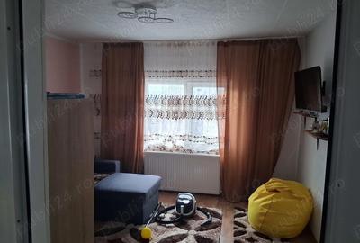 Casă cu 6 camere în Grădina - 1