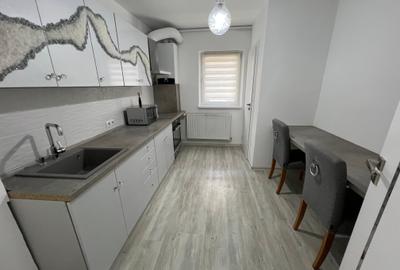 Apartament cu 3 camere în Lazaret