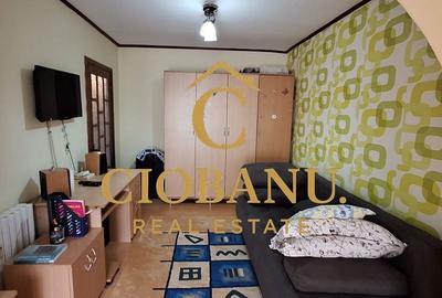 Apartament cu 3 camere decomandat în Rovine - 7