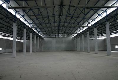 Spațiu industrial, 2200 mp în Florești