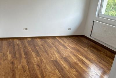 Casă cu 4 camere cu Teren 200 Mp în Berceni