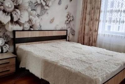 Garsonieră decomandată în Tractorul