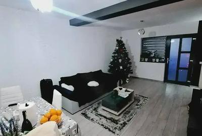 Casă cu 2 camere cu Teren 850 Mp în Budești - 2