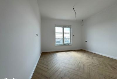 Casă cu 5 camere cu Teren 334 Mp în Central - 5