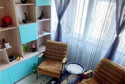 MEDICINA - ETAJ 3 - DECOMANDAT - 4 CAMERE - DEBARA - CENTRALA PROPRIE - CLIMA - 6