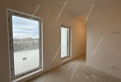 Duplex cu 4 camere cu Canalizare în Giarmata - 9