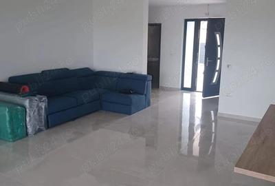 Casă cu 4 camere cu Teren 870 Mp în Mărtinești - 2