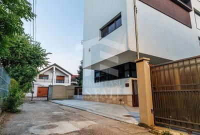 Casă individuală cu 12 camere cu Canalizare în Drumul Taberei - 54