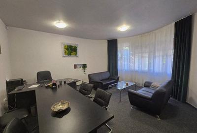 Apartament cu 2 camere decomandat, mobilat în Ultracentral