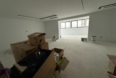 Apartament cu 3 camere decomandat în Titan - 1