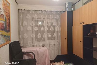 Apartament cu 3 camere semidecomandat în Central - 6