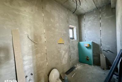 Casă cu 4 camere cu Teren 400 Mp în Clinceni - 1