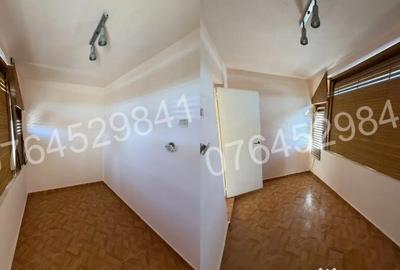 Casă cu 6 camere cu Teren 1200 Mp în Corbii Mari - 9