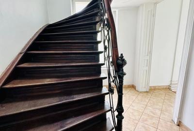 Apartament cu 5 camere semidecomandat, mobilat în Armeneasca - 5