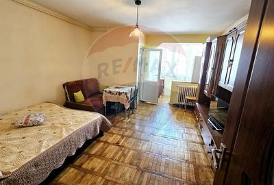 Garsoniera str Traian 48 - DE VANZARE- zona Calea Bucuresti - 2
