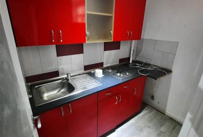 Apartament cu o camera decomandat, etajul 2/9, zona Tatarasi - 2