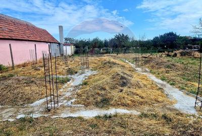 Teren cu fundatie si autorizatie de constructie valabila - Sambateni - 2