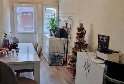 Casă cu 5 camere cu Teren 315 Mp în Central - 8