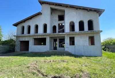 Casă cu 9 camere cu Teren 1000 Mp în Ciorogârla - 2