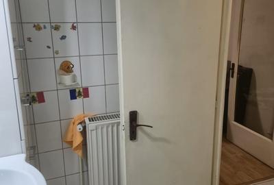 Garsonieră decomandată, mobilată în Universitate - 4