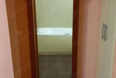 Aparatorii Patriei apartament 3 camere - 4