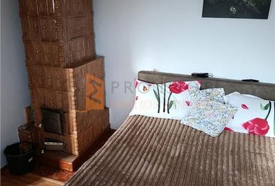 Casă cu 2 camere cu Teren 869 Mp în Vadu Pașii - 9