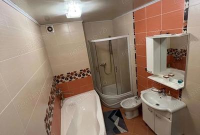 Apartament cu 3 camere decomandat în Berceni - 1