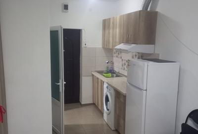 Garsonieră semidecomandată în UTA - 3