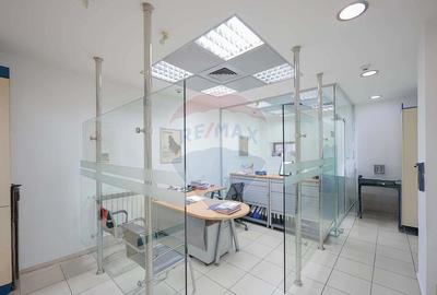 Spațiu comercial, de 128 mp, în Central - 1