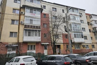 Persoana fizica vand ap 2 camere - 1