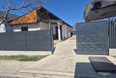 Casă cu 3 camere în Traian - 6