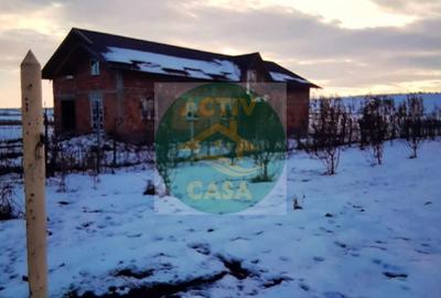 Casă cu 5 camere cu Teren 1300 Mp în Central - 6