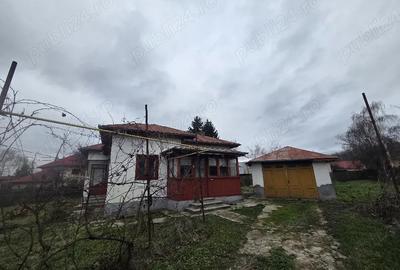 Casă cu 5 camere în Central - 1