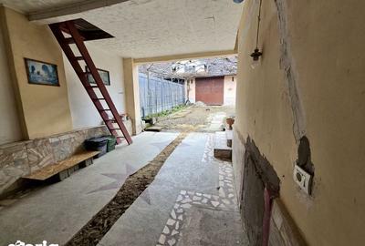 Casă cu 3 camere cu Teren 80 Mp în Lunca - 1