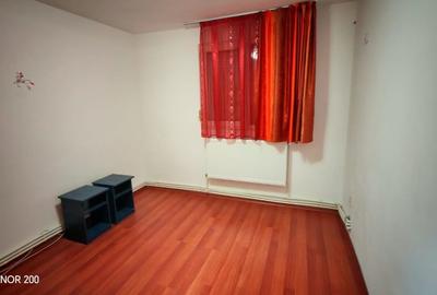 Apartament doua camere Tiglina gata de mutat - 3