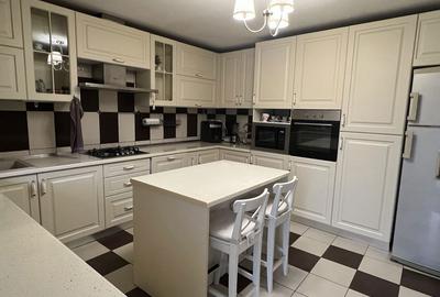 Casă cu 4 camere în Central - 4