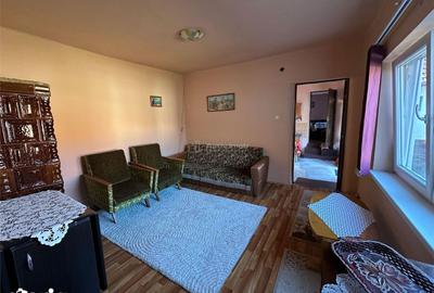 Casă cu 6 camere cu Teren 1727 Mp în Central - 4