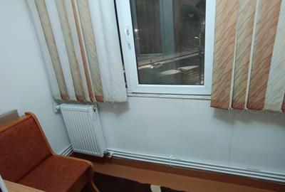 Apartament cu 3 camere în Central - 12
