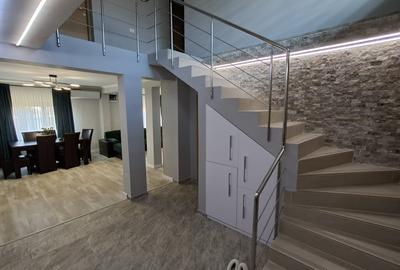 Casă individuală cu 6 camere cu Canalizare în Eforie Nord - 10