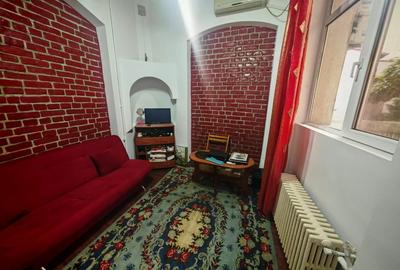 Apartament cu 3 camere decomandat, mobilat în P-ța Victoriei - 9
