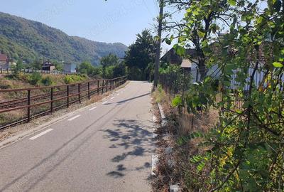 Teren de 569 mp, în Căciulata - 7