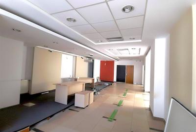 Birou, de 182 mp, în Universității - 1