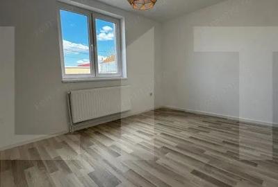 Casă cu Teren 710 Mp în Remetea Mare - 3