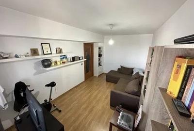 Apartament cu 4 camere decomandat, mobilat în Ultracentral