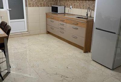 Apartament cu 4 camere decomandat în Broșteni - 3